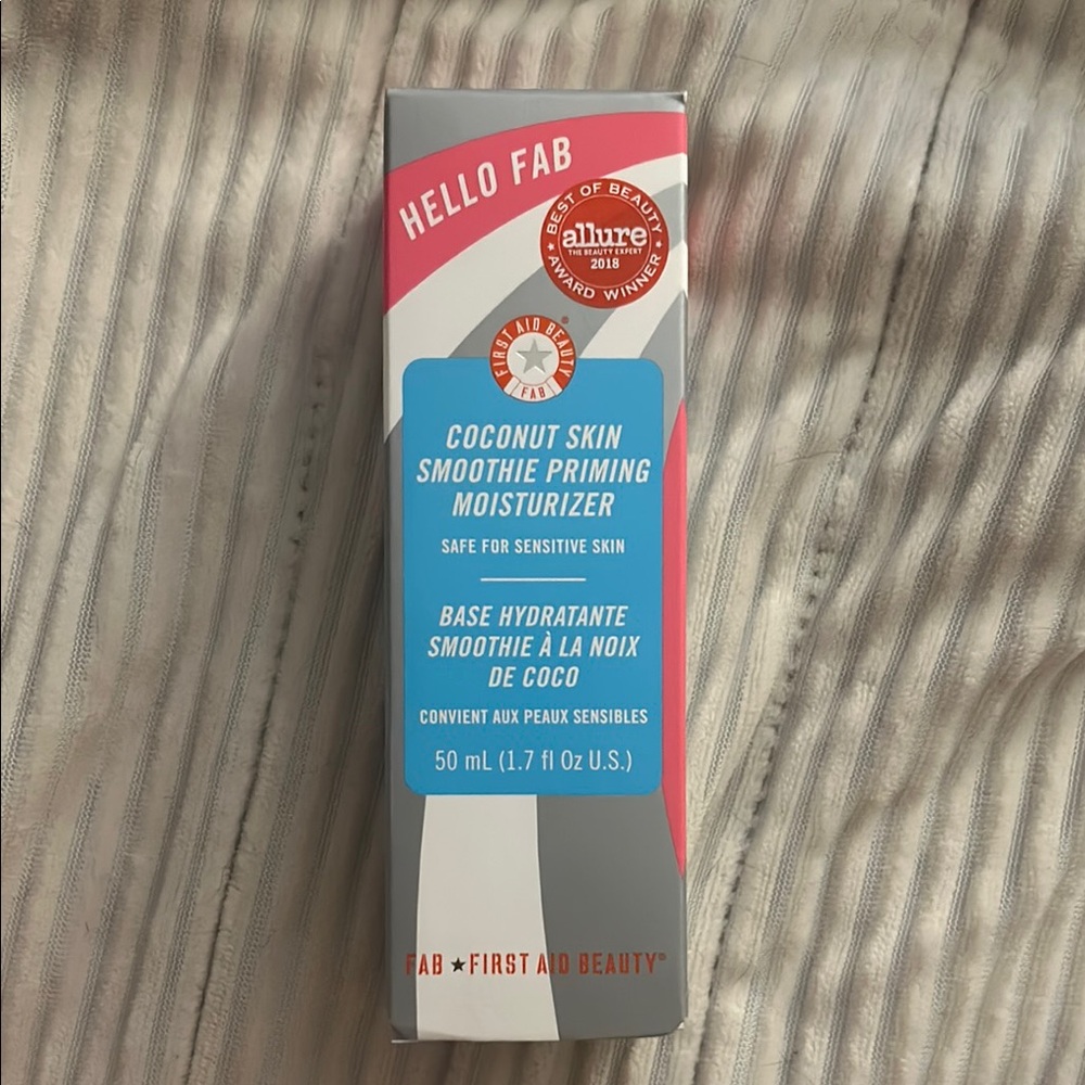 First Aid Beauty Coconut Skin Smoothie Priming Moisturizer